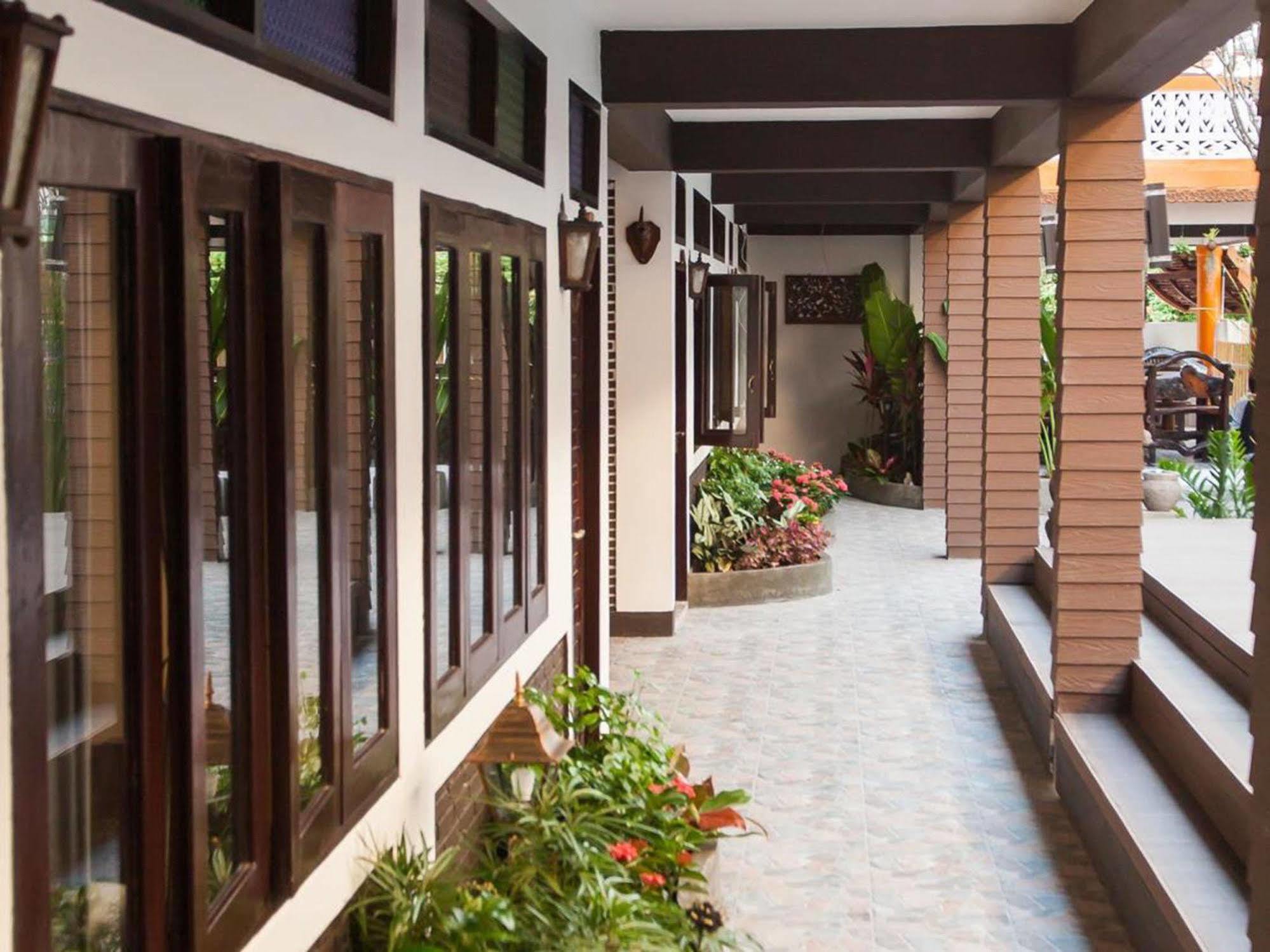 Somwang Boutique Hotel Chiang Mai Exterior photo